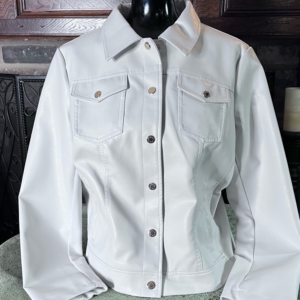 Marc Of New York Women's White Faux Leather Jacket, size large